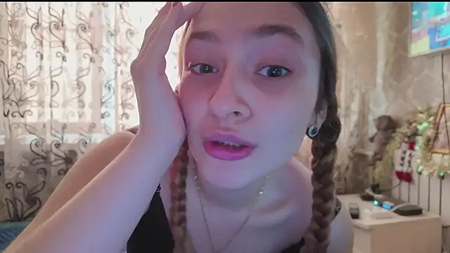 SweetLiaison online show from 03/13/26, 05:36