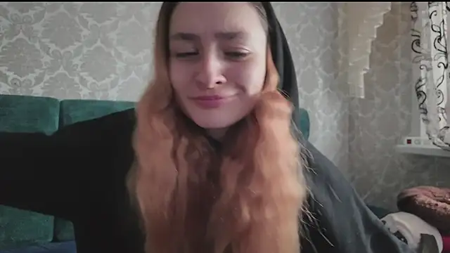 SweetLiaison online show from 04/16/26, 06:03