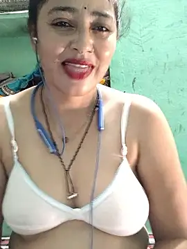 Snapshot of Piya_Bakshi chatting on 06/06/26, 07:02 Piya Bakshi online show from 06/06/26, 07:02