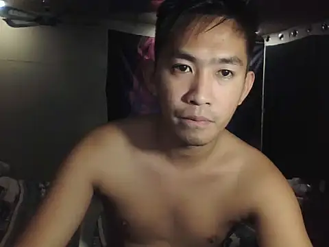 Snapshot of denzkylexx chatting on 07/16/26, 11:05 denzkylexx online show from 07/16/26, 11:05