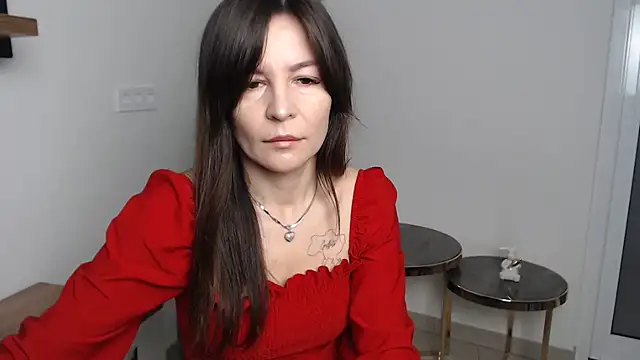 Veronichkaaa online show from 12/18/25, 07:47