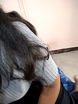 Sexy Divya   online show from 05/20/26, 12:00