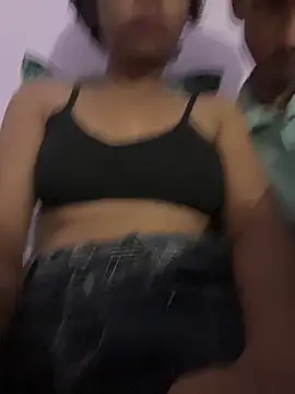 Snapshot of horny_sanya_cpl chatting on 11/08/25, 10:04 horny sanya cpl online show from 11/08/25, 10:04