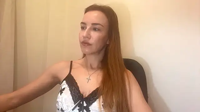 Nyxelia  online show from 12/05/25, 08:23