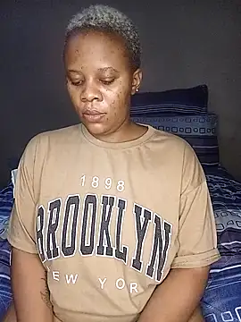 Emmylove-xr25 online show from 02/01/26, 08:29