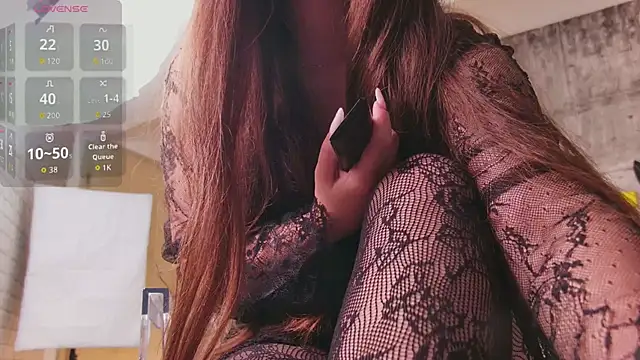 Snapshot of LuisaFaye chatting on 06/15/26, 06:54 LuisaFaye online show from 06/15/26, 06:54