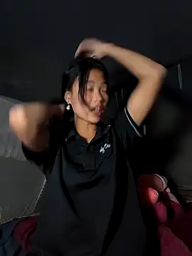 Lynly k2 online show from 12/04/25, 10:13