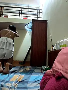 Lynly k2 online show from 03/23/26, 08:24