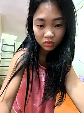 Lynly k2 online show from 03/25/26, 11:33