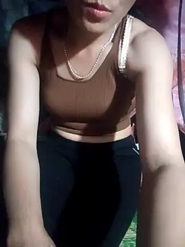 Lynn-122 online show from 04/25/26, 01:41