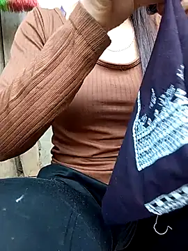 Lynn-122 online show from 04/28/26, 02:27