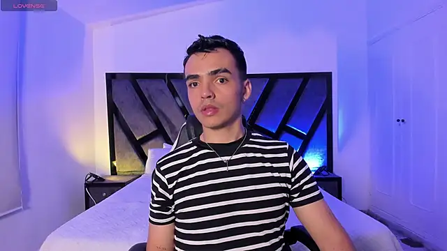 NicoKingg  online show from 12/14/25, 11:20