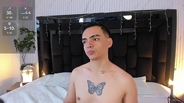 NicoKingg  online show from 03/04/26, 12:33