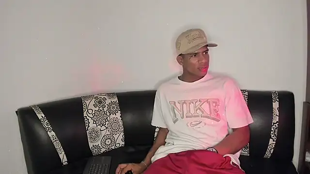 JUANBIGCOCK21CM online show from 04/12/26, 07:41