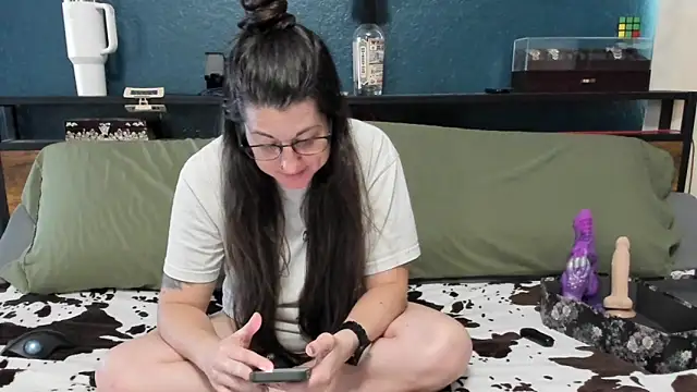Snapshot of Sammie_Ray chatting on 05/04/26, 02:46 Sammie Ray online show from 05/04/26, 02:46