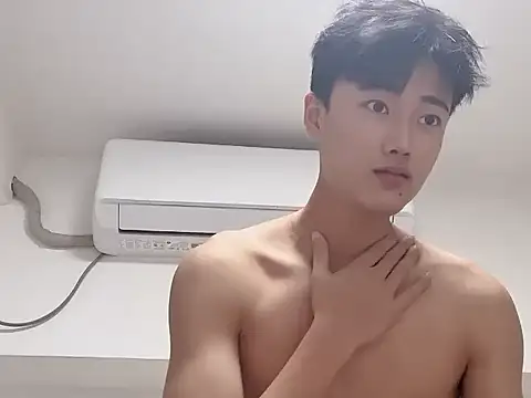 zcjzcj1357 online show from 11/11/25, 12:16