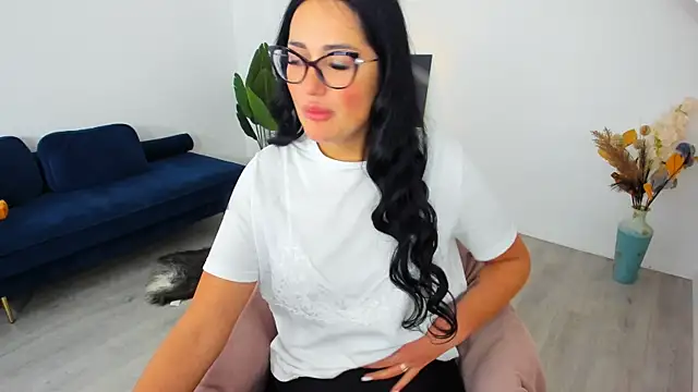 AnyaEvy online show from 04/20/26, 04:59