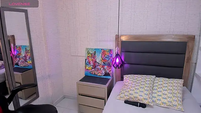 IRENNEBLAZER online show from 02/19/26, 12:45