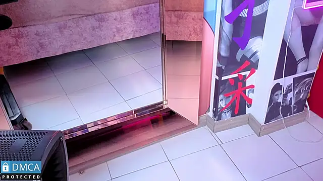 sofia sstonee  online show from 11/25/25, 11:10