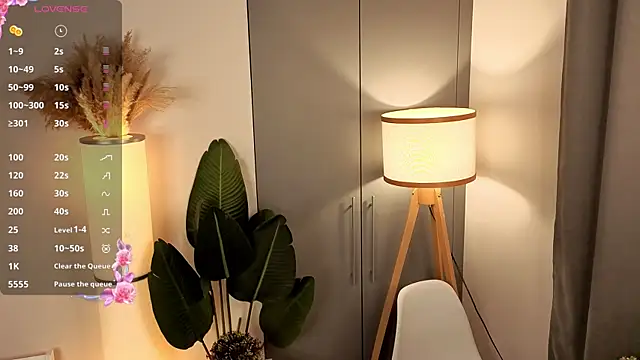 AdameShoyer online show from 12/01/25, 07:41