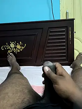 Touchmehotbitch online show from 04/26/26, 12:30