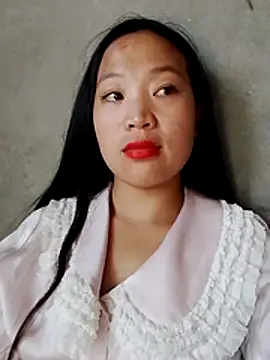 Snapshot of Yumiik2kk chatting on 11/15/25, 05:38 Yumiik2kk online show from 11/15/25, 05:38