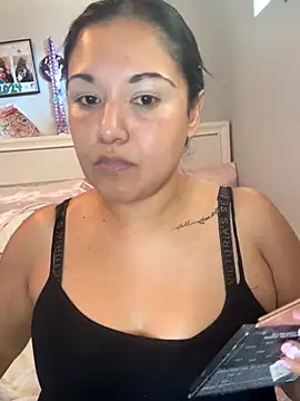 Snapshot of tattedlatina chatting on 11/09/25, 05:11 tattedlatina online show from 11/09/25, 05:11