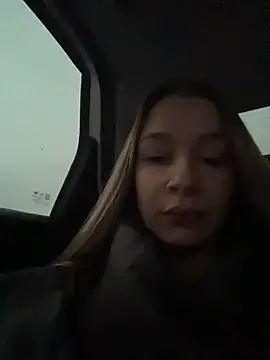 SashaCatt online show from 12/04/25, 07:06