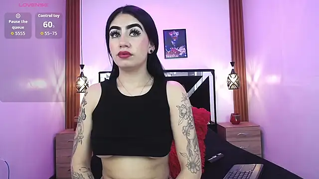 Snapshot of SCARLETT_INK_ chatting on 11/29/25, 04:21 SCARLETT INK online show from 11/29/25, 04:21