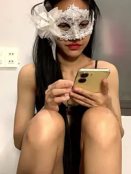 Tiny-122 online show from 01/18/26, 06:23