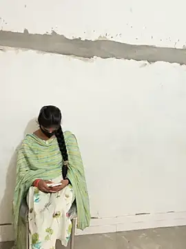 Sunita-collage online show from 11/10/25, 04:55