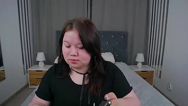 EvaNova  online show from 11/26/25, 04:24