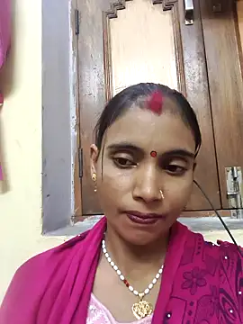 manishakapoor online show from 11/08/25, 01:44