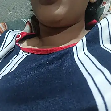 manishakapoor online show from 11/18/25, 02:54