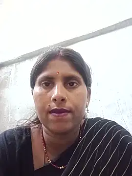 Snapshot of Maya_mohni chatting on 06/13/26, 08:56 Maya mohni online show from 06/13/26, 08:56