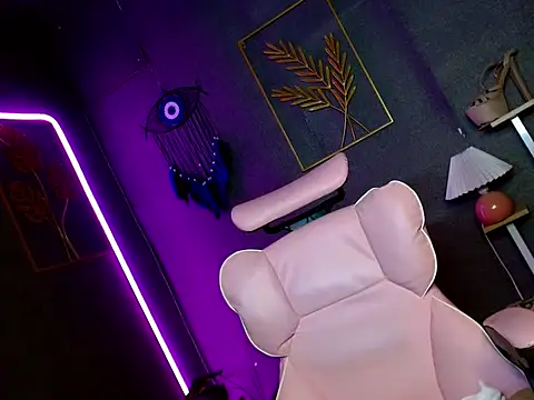 slutty lauraxxx online show from 02/11/26, 09:58