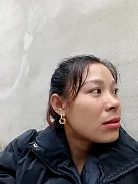 Lyla john online show from 12/16/25, 09:47