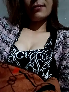 Lyla john online show from 01/10/26, 01:29