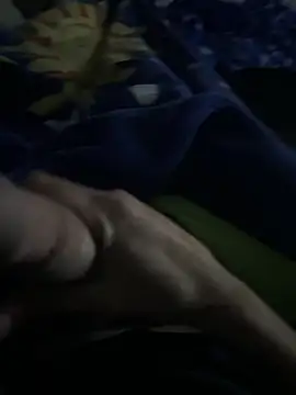 groschibre40100 online show from 12/16/25, 11:21