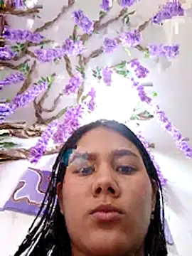 Snapshot of burbuja360 chatting on 11/09/25, 02:15 burbuja360 online show from 11/09/25, 02:15