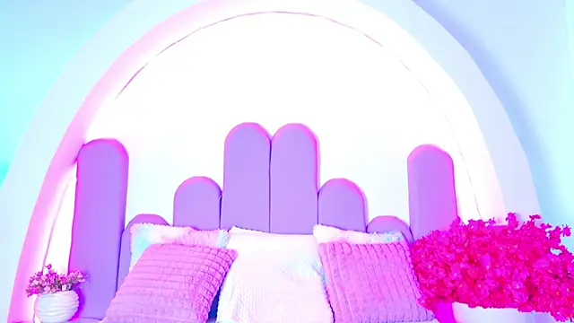 BunnySexyy18 online show from 04/06/26, 03:15