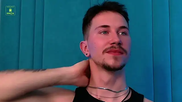 IskellaEvans online show from 11/12/25, 01:28