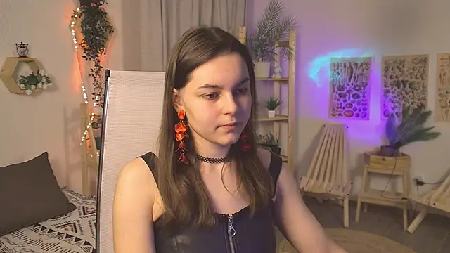 FrancescaCavaliere online show from 04/05/26, 06:10