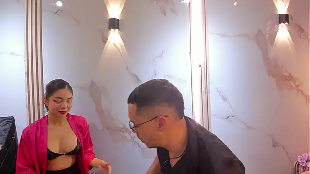 Aron and molly online show from 11/12/25, 12:38