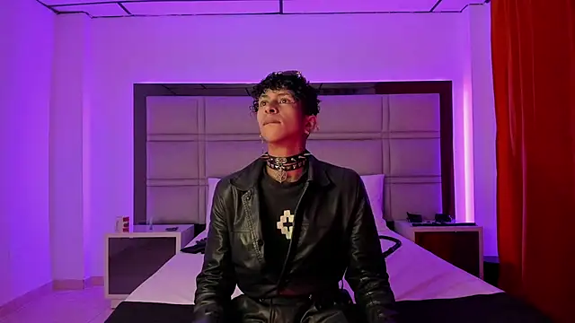 Snapshot of Maximo_king25 chatting on 11/12/25, 04:57 Maximo king25 online show from 11/12/25, 04:57