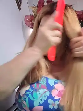 karlaanqui1 online show from 12/17/25, 10:38