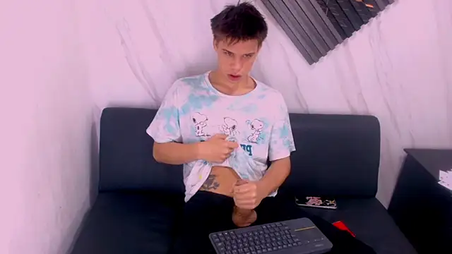 Liam York  online show from 03/30/26, 08:26