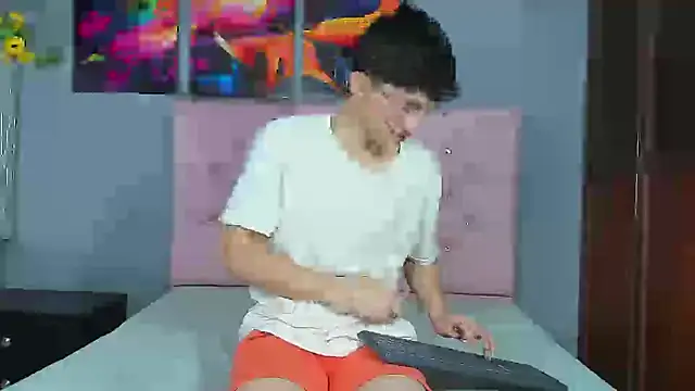 ElanGiraldo online show from 01/06/26, 10:45