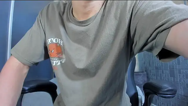 ElanGiraldo online show from 06/21/26, 10:01