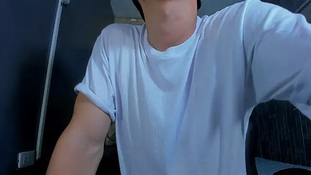 ElanGiraldo online show from 07/10/26, 11:51